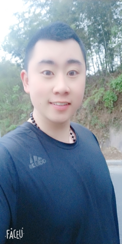 帅小伙的第一张照片--杭州闪婚服务中心
