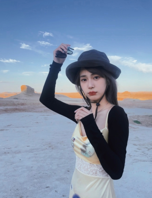 英姐的第一张照片--杭州闪婚服务中心