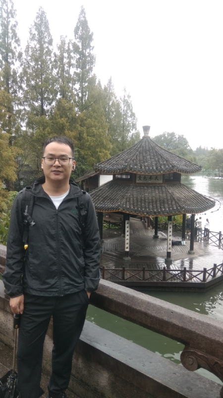 文刀先生的第二张照片--杭州闪婚服务中心