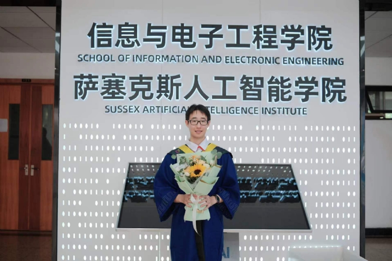 陈潇的第三张照片--杭州闪婚服务中心