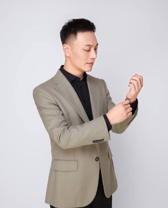 非凡人生的第一张照片--杭州闪婚服务中心