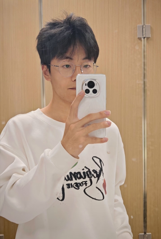 张浩博的第三张照片--杭州闪婚服务中心